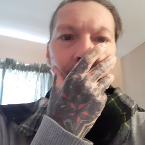 Meet your Posher, Dustin